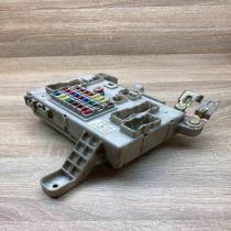 0650 5C18   Fuse module Toyota 4 Runner N210
