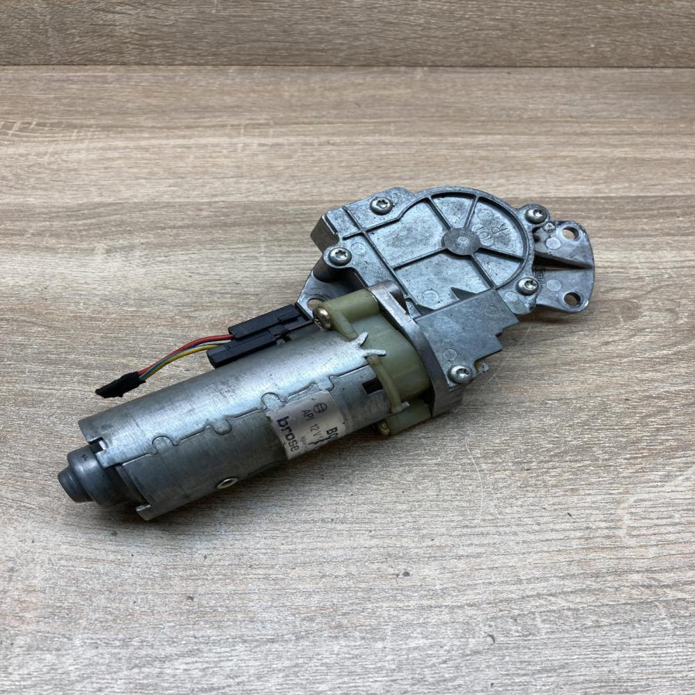 0130002488 198388  Seat adjustment motor Audi A6 S6 C5 4B