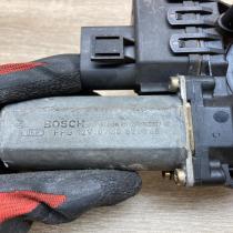 0130821785 0203001289  Rear door window regulator motor Audi A6 S6 C5 4B