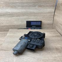 0130821785 0203001289  Rear door window regulator motor Audi A6 S6 C5 4B