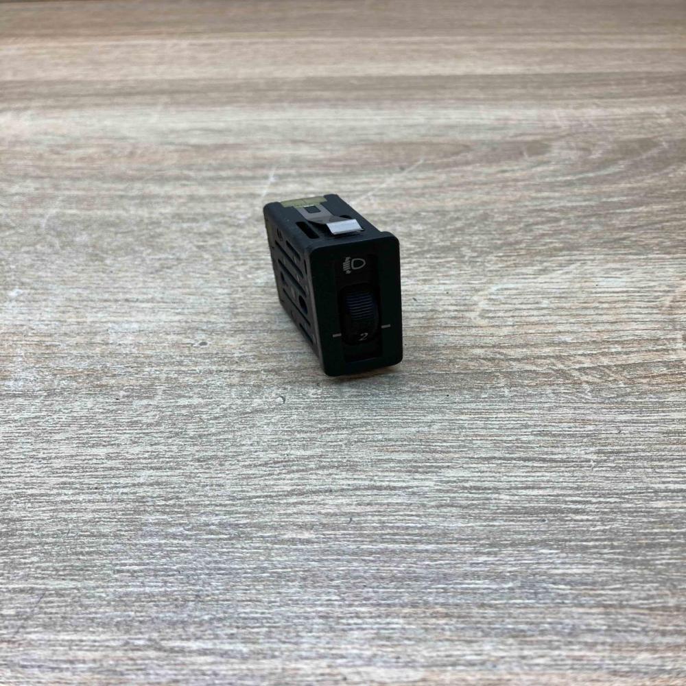 8360882   Light switch BMW 3 E36