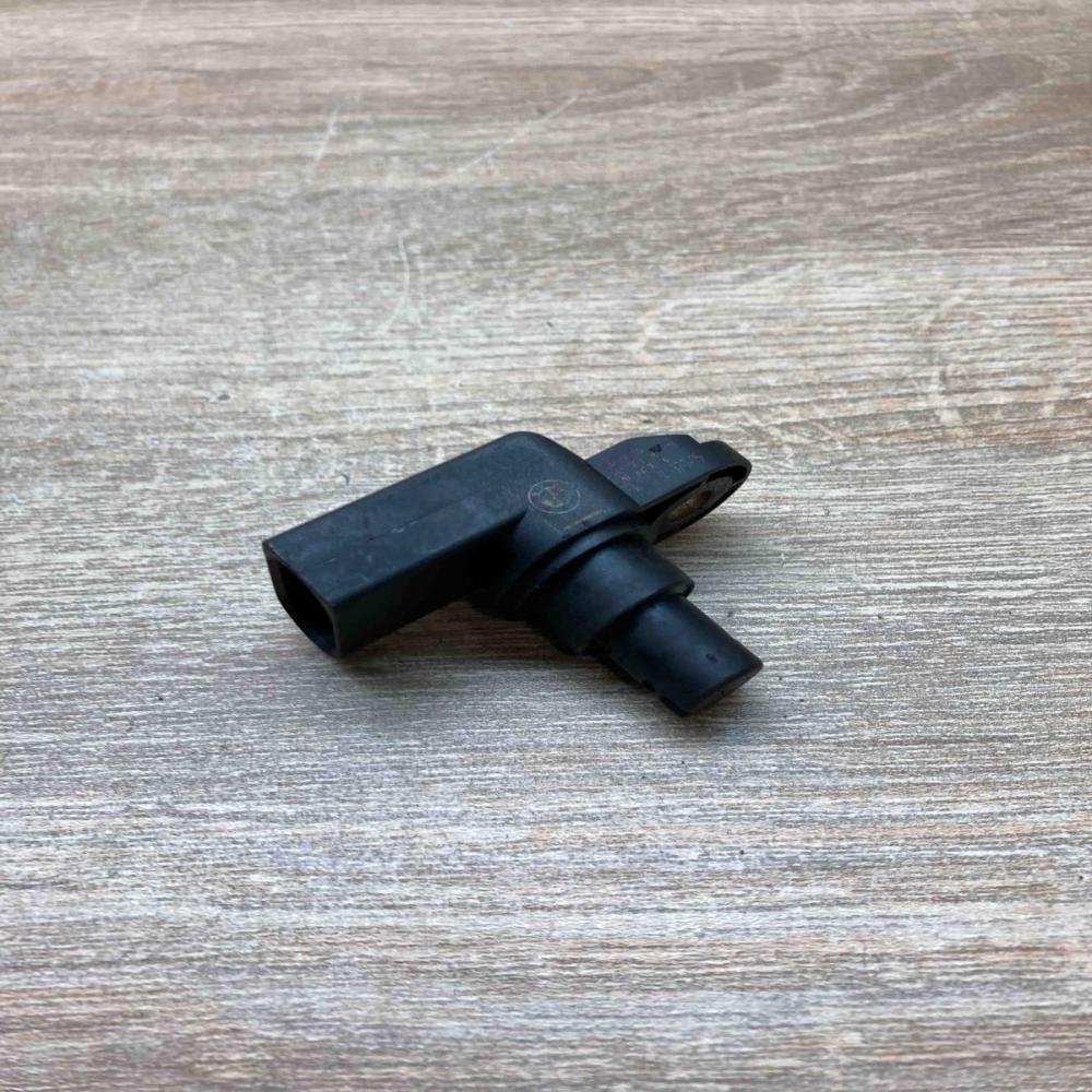 2249320   Camshaft position sensor BMW 3 E46