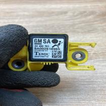 24460761   Airbag deployment crash/impact sensor Opel Zafira B