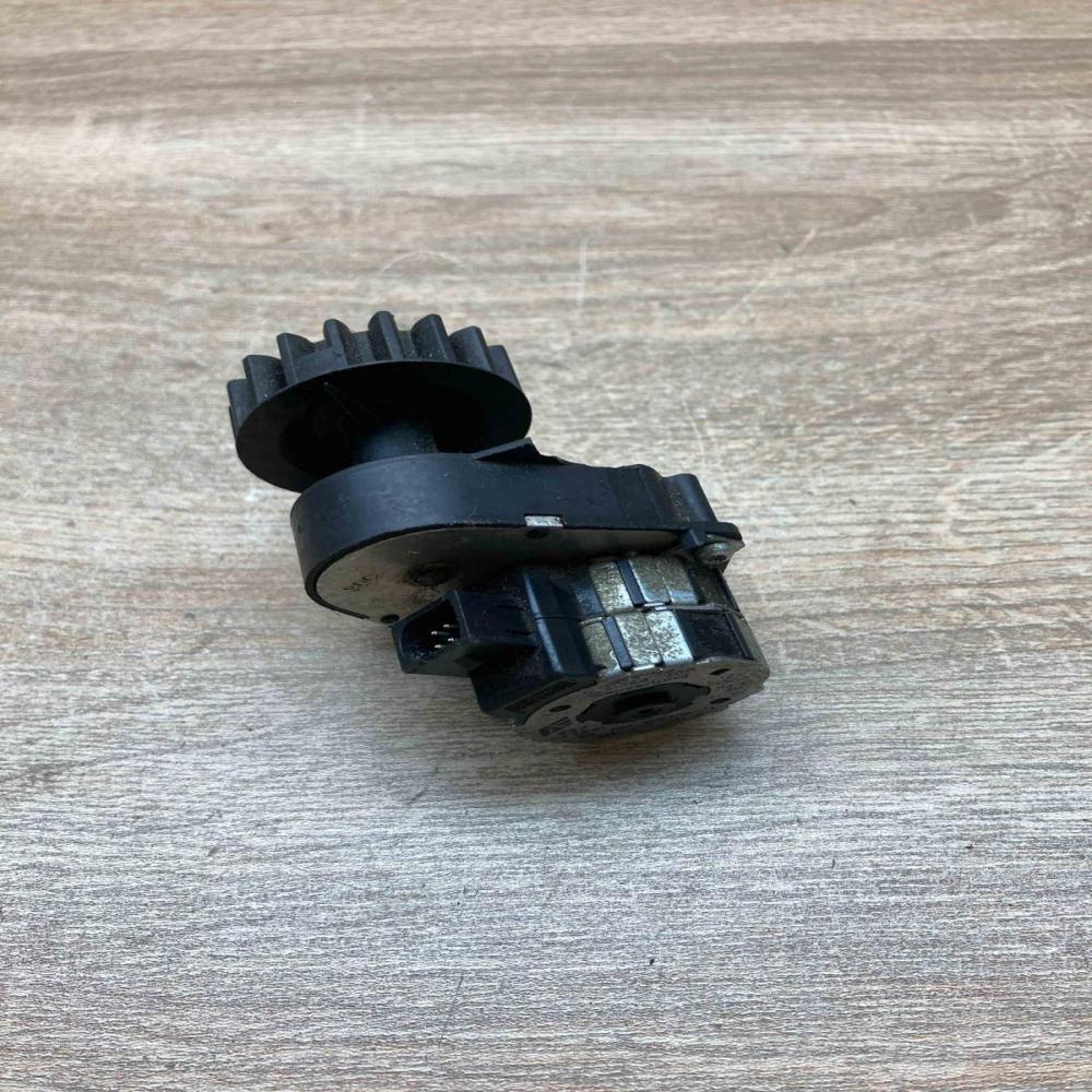 95NW19E616 AD   Air flap motor/actuator Ford Galaxy