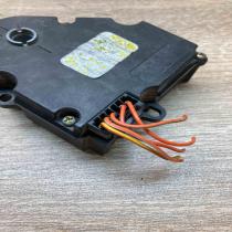 4679536   Air flap motor/actuator Peugeot 207