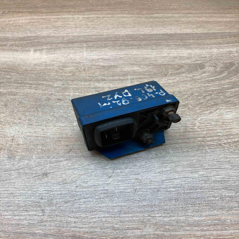Peugeot 405 Glow plug relay   Glow plug pre-heat relay Peugeot 405