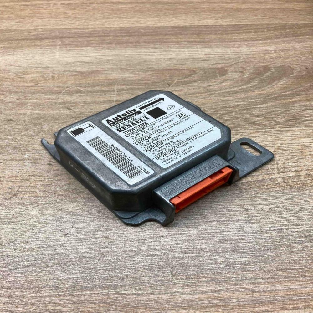 7700415232K 550510000  Airbag control unit/module Renault Scenic I