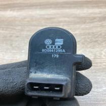 8D0941295A   Headlight level height control switch Audi A4 S4 B5 8D