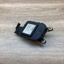 4B1820511B 0132801135  Air flap motor/actuator Audi A6 S6 C5 4B