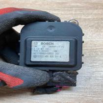 4B1820511B 0132801135  Air flap motor/actuator Audi A6 S6 C5 4B