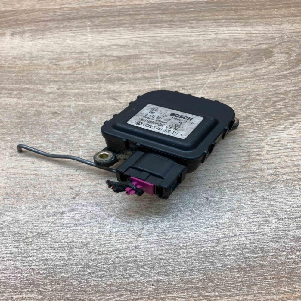 4B1820511A 0132801127  Air flap motor/actuator Audi A6 S6 C5 4B