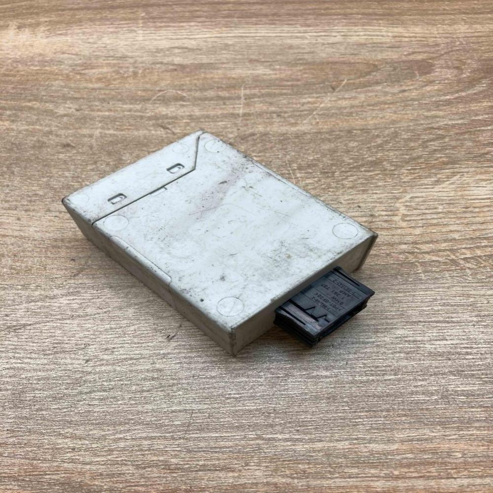 8376506 05021100  Wing mirror control module BMW 3 E46