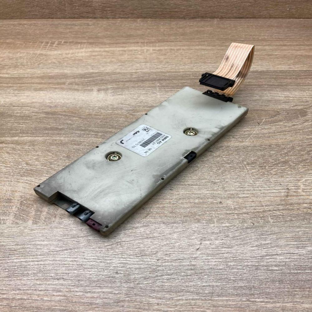 6933667 21367510  Aerial antenna amplifier BMW 7 E65 E66