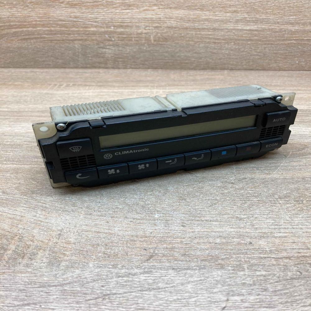 3B1907044A 5HB007617  Climate control unit Volkswagen PASSAT B5