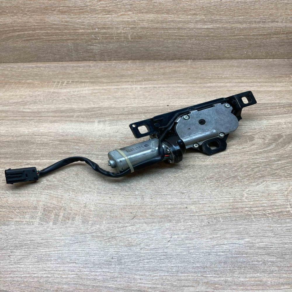 7129931 489051060  Tailgate/trunk/boot lock/catch/latch BMW 5 E60 E61