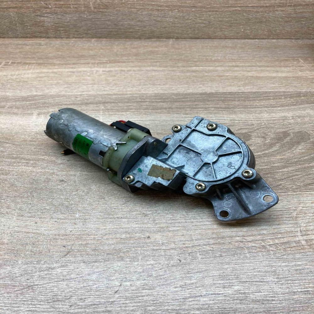0130002488   Seat adjustment motor Audi A6 S6 C5 4B