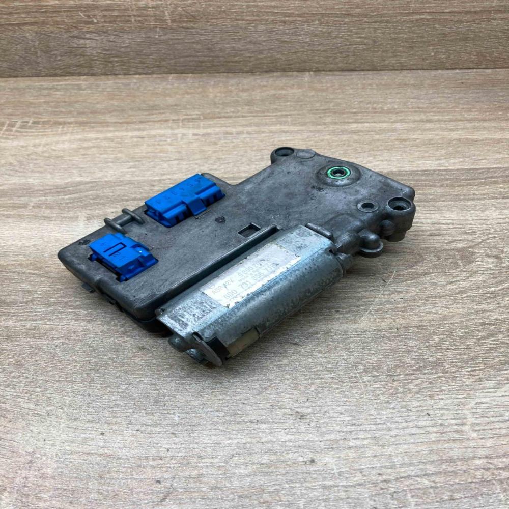 8D0959591 0390201532  Sunroof motor/actuator Audi A4 S4 B5 8D