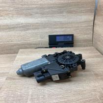 119024 114 05071941  Rear door window regulator motor Audi A6 S6 C5 4B