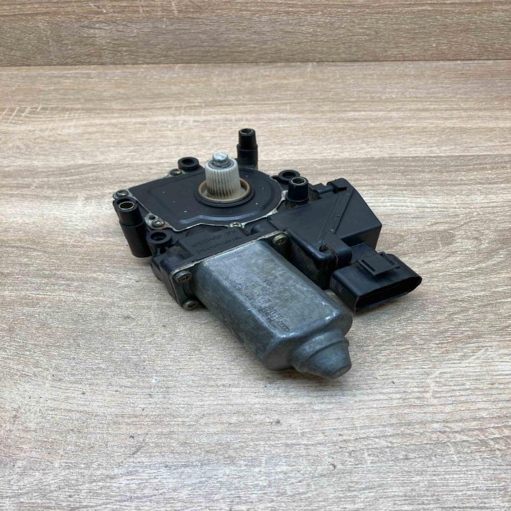 4B0959801B 101144 114  Rear door window regulator motor Audi A6 S6 C5 4B
