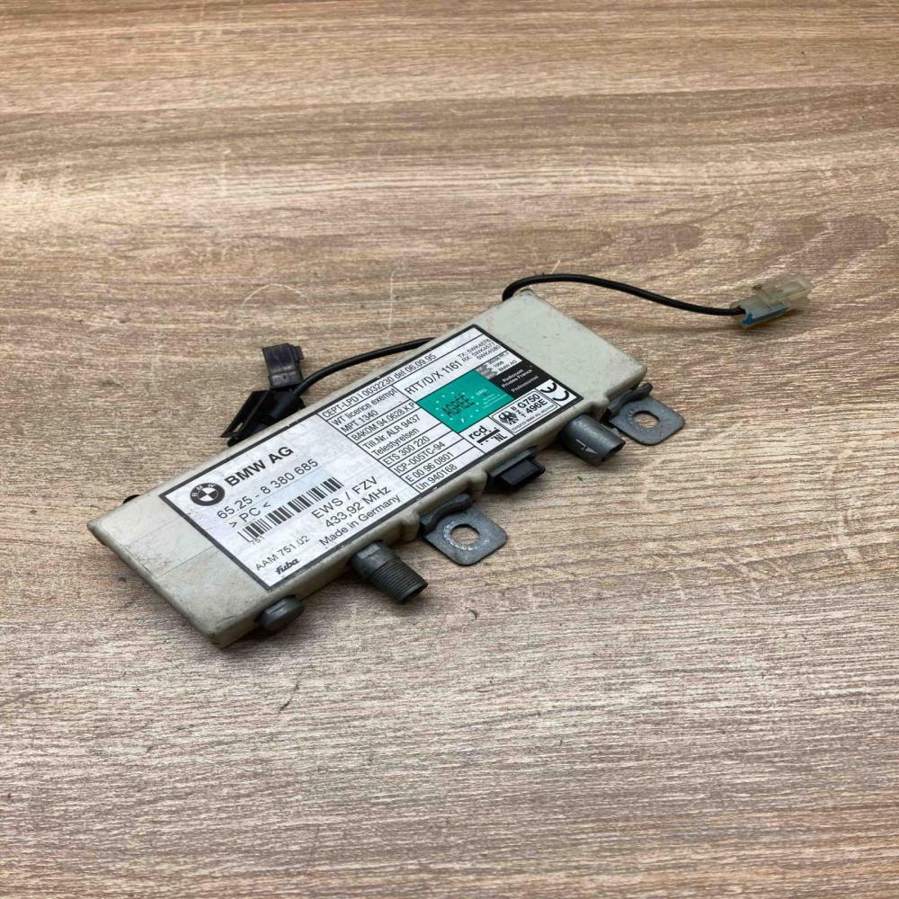 8380685   Aerial GPS antenna BMW 5 E39