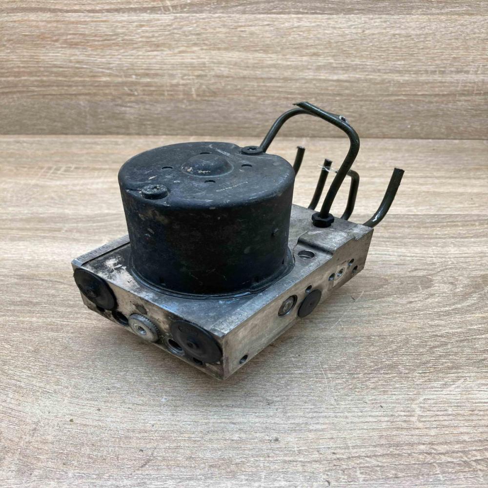6758969 0265225005  ABS Pump BMW 7 E38