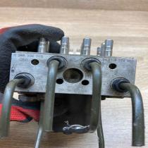 6758969 0265225005  ABS Pump BMW 7 E38