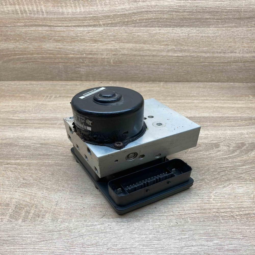 47660 CG705   ABS Pump Infiniti FX