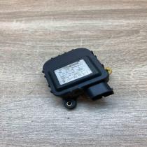 8D2820511C 0132801122  Air flap motor/actuator Volkswagen PASSAT B5