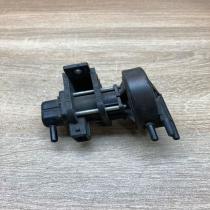 357906283   Vacuum pump Audi 80 90 S2 B4