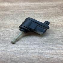 8D0941295A   Headlight level adjustment motor Audi A4 S4 B5 8D