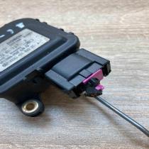 4B1820511A 0132801127  Air flap motor/actuator Audi A6 S6 C5 4B