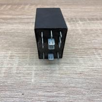 8D0907701A  EA4 Light relay Audi A4 S4 B5 8D