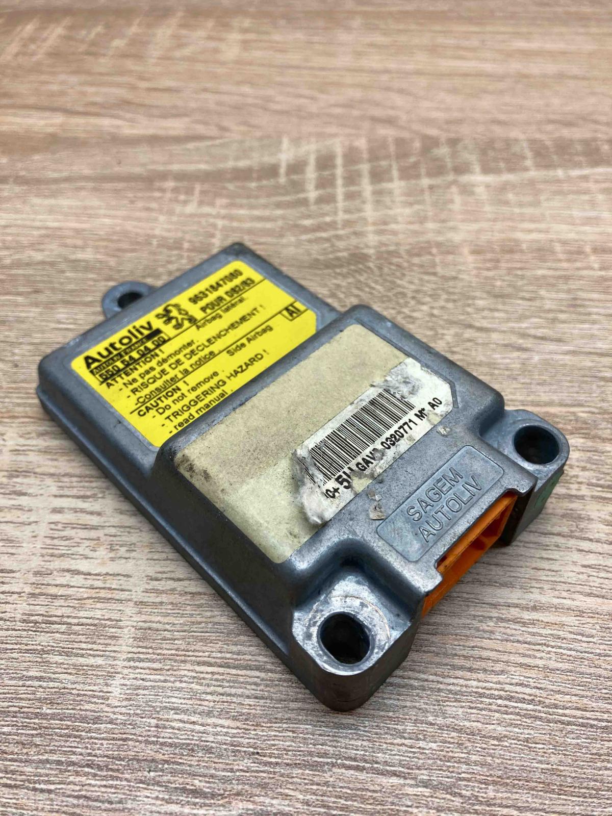 550540400 9631847080  Airbag control unit/module Peugeot 406