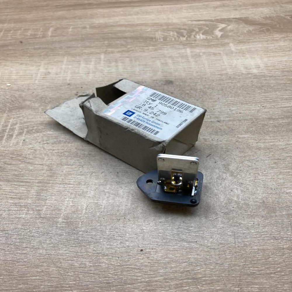 90580196 1845799  Heater blower motor/fan resistor Opel Zafira A