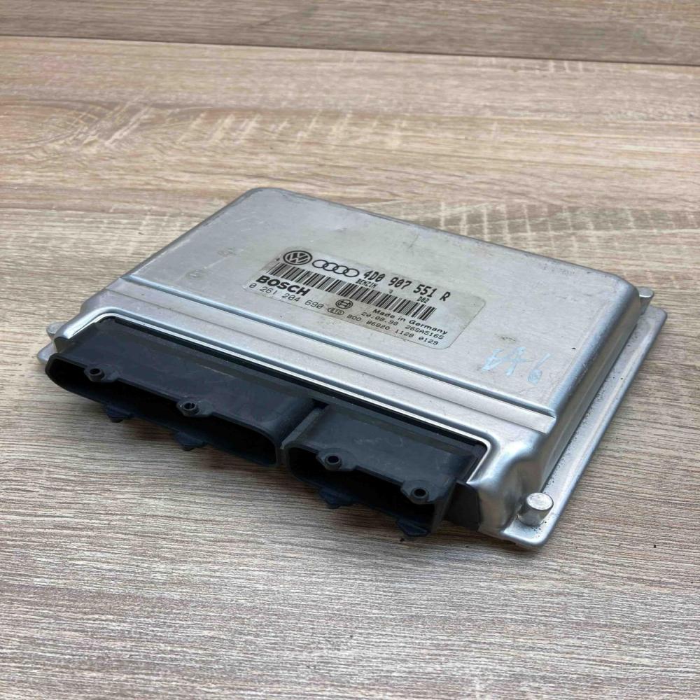 4D0907551R 0261204690  Engine control unit/module ECU Audi A6 S6 C5 4B