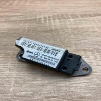 0018205626   Airbag deployment crash/impact sensor Mercedes-Benz E W210