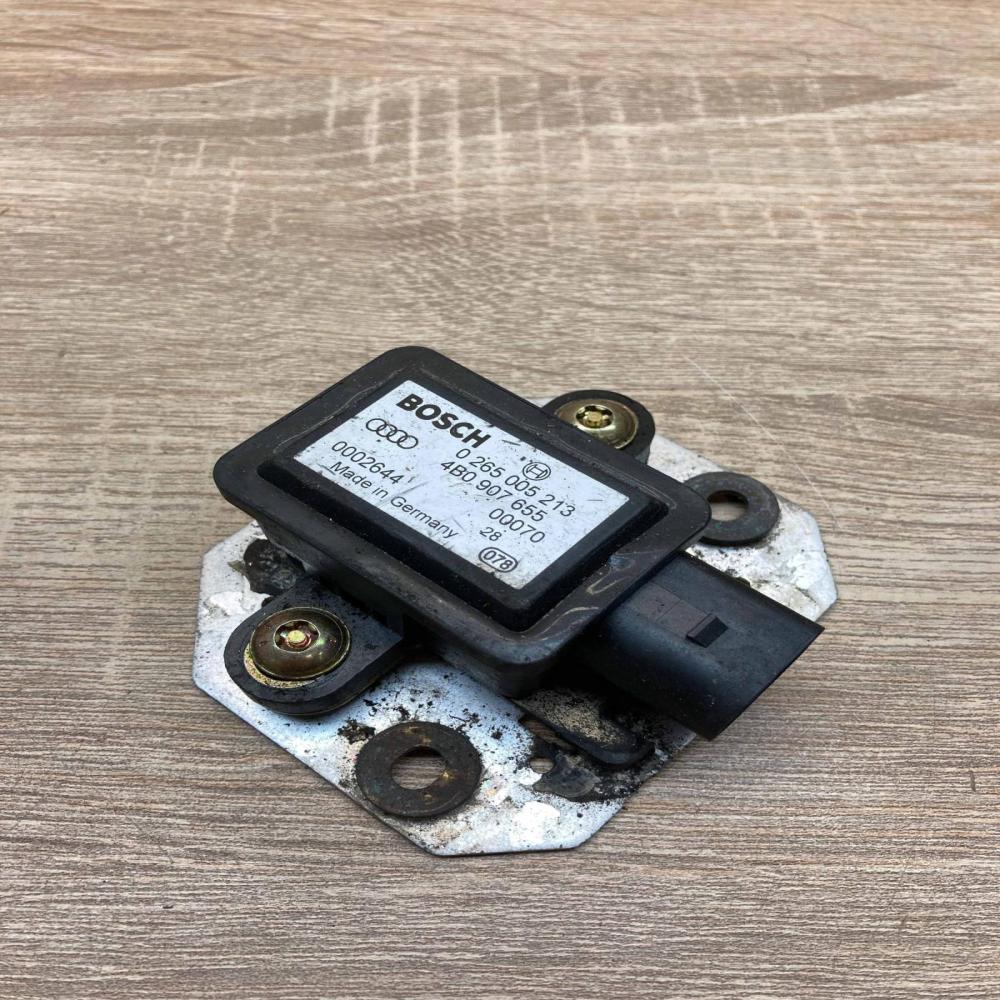 4B0907655 0265005213  ESP acceleration yaw rate sensor Audi A6 S6 C5 4B
