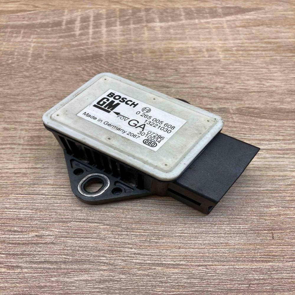 0265005608 13221030  ESP acceleration yaw rate sensor Opel Meriva A
