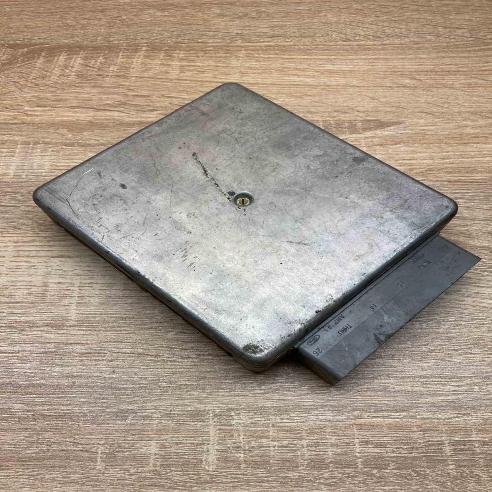 95AB 12A650 LB   Engine control unit/module ECU Ford Escort