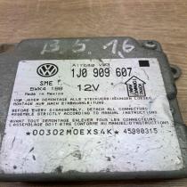 1J0909607 5WK4199  Airbag control unit/module Volkswagen PASSAT B5