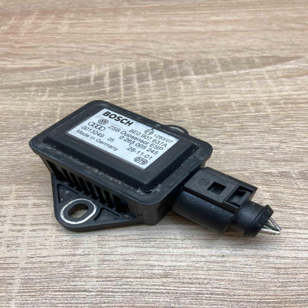 8E0907637A 0265005245  ESP acceleration yaw rate sensor Audi A6 S6 C5 4B