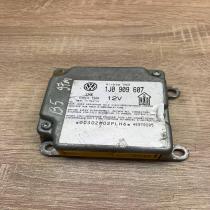 1J0909607 5WK4199 Hit Airbag control unit/module Volkswagen PASSAT B5