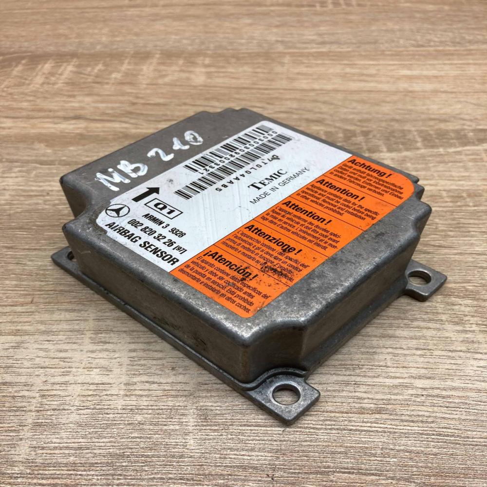 0028203226  Q1 Airbag control unit/module Mercedes-Benz E W210