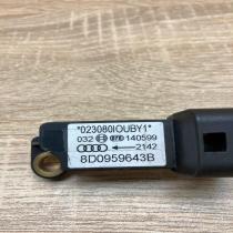 8D0959643B   Airbag deployment crash/impact sensor Audi A4 S4 B5 8D