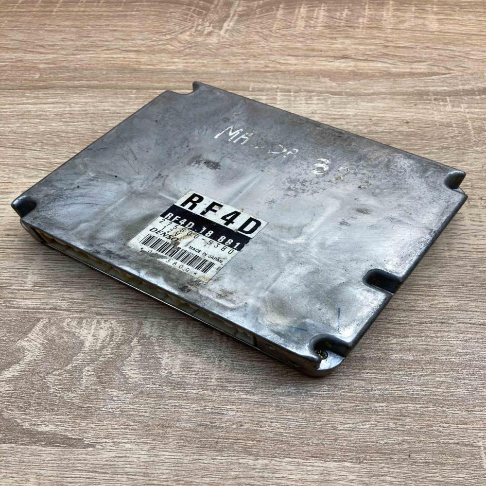 RF4D18881 275800 5380  Engine control unit/module ECU Mazda 323