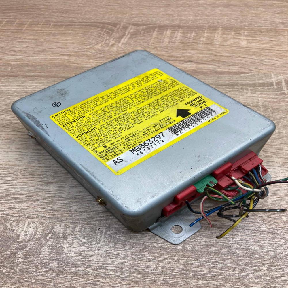 MB863297 X6T37172 AS Airbag control unit/module Mitsubishi Galant