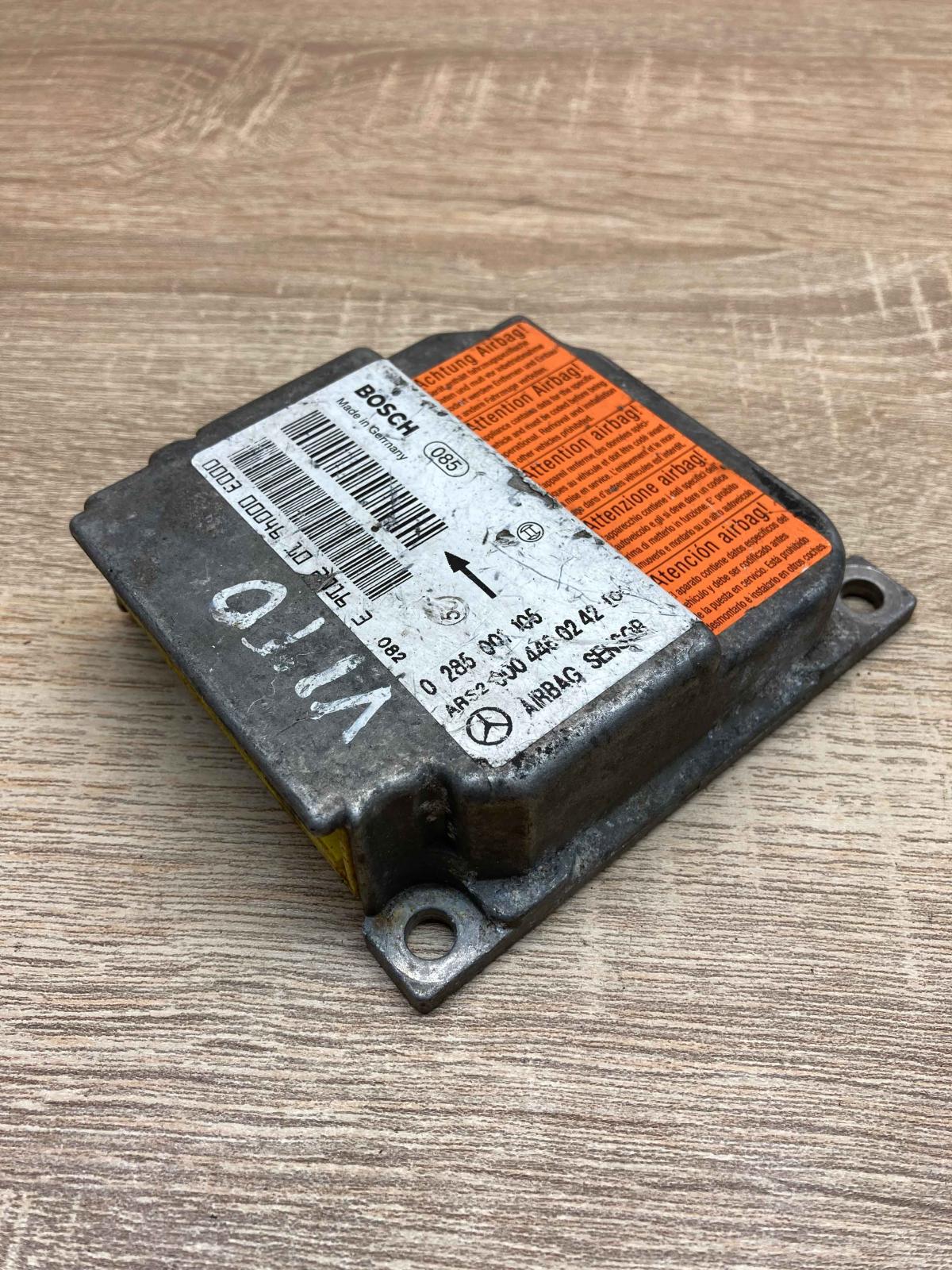 0004460242 0285001105 Bag Airbag control unit/module Mercedes-Benz Vito Viano W6