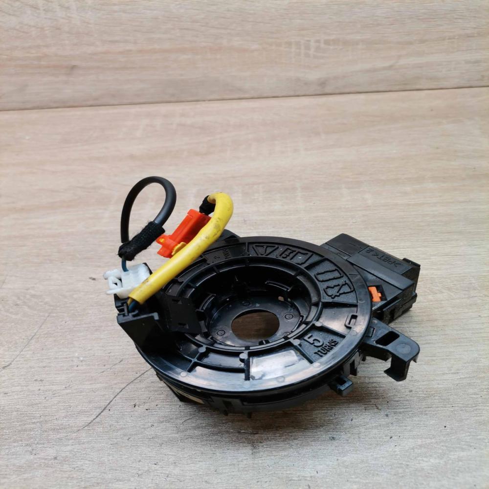 x5cx612577   Airbag slip ring squib (SRS ring) Toyota Yaris
