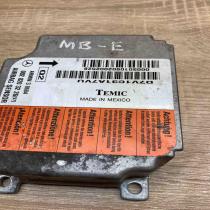 0028203226  Q2 Airbag control unit/module Mercedes-Benz E W210