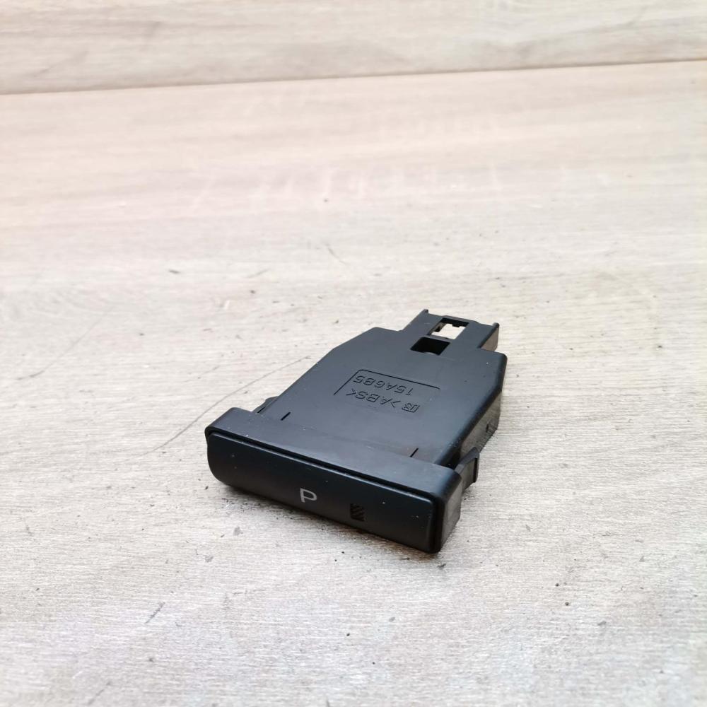 15a685   Hand parking brake switch Toyota Prius (XW20)